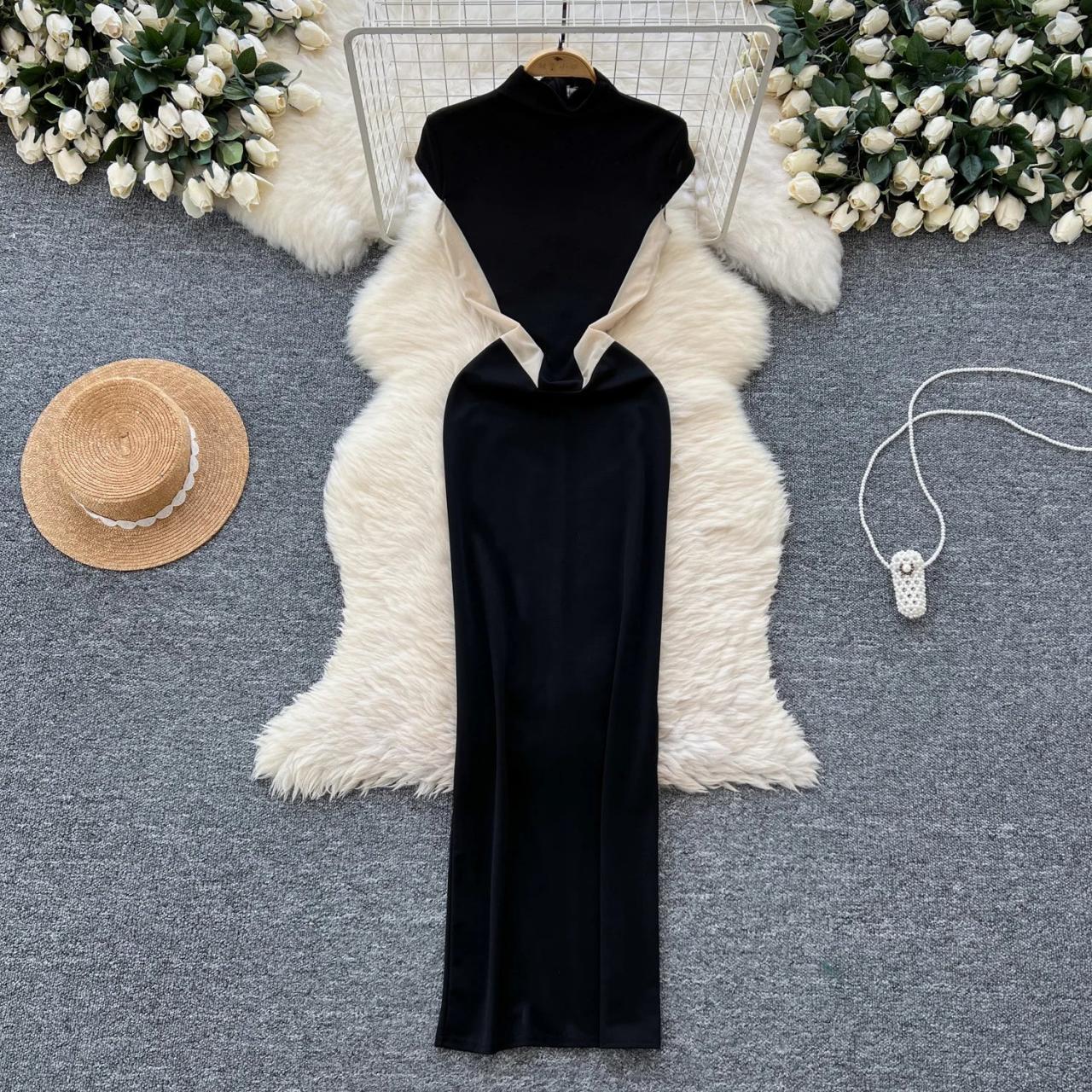 Sleeveless Black Knit Dress With Open Back