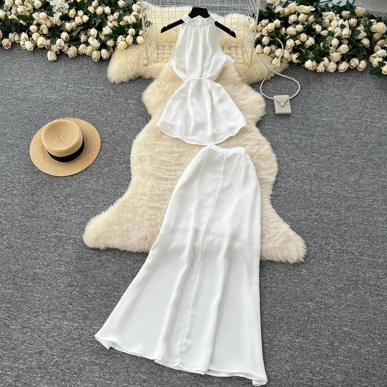 farm rio green halter dress Farm Rio Ayla Maxi Dress main image 0